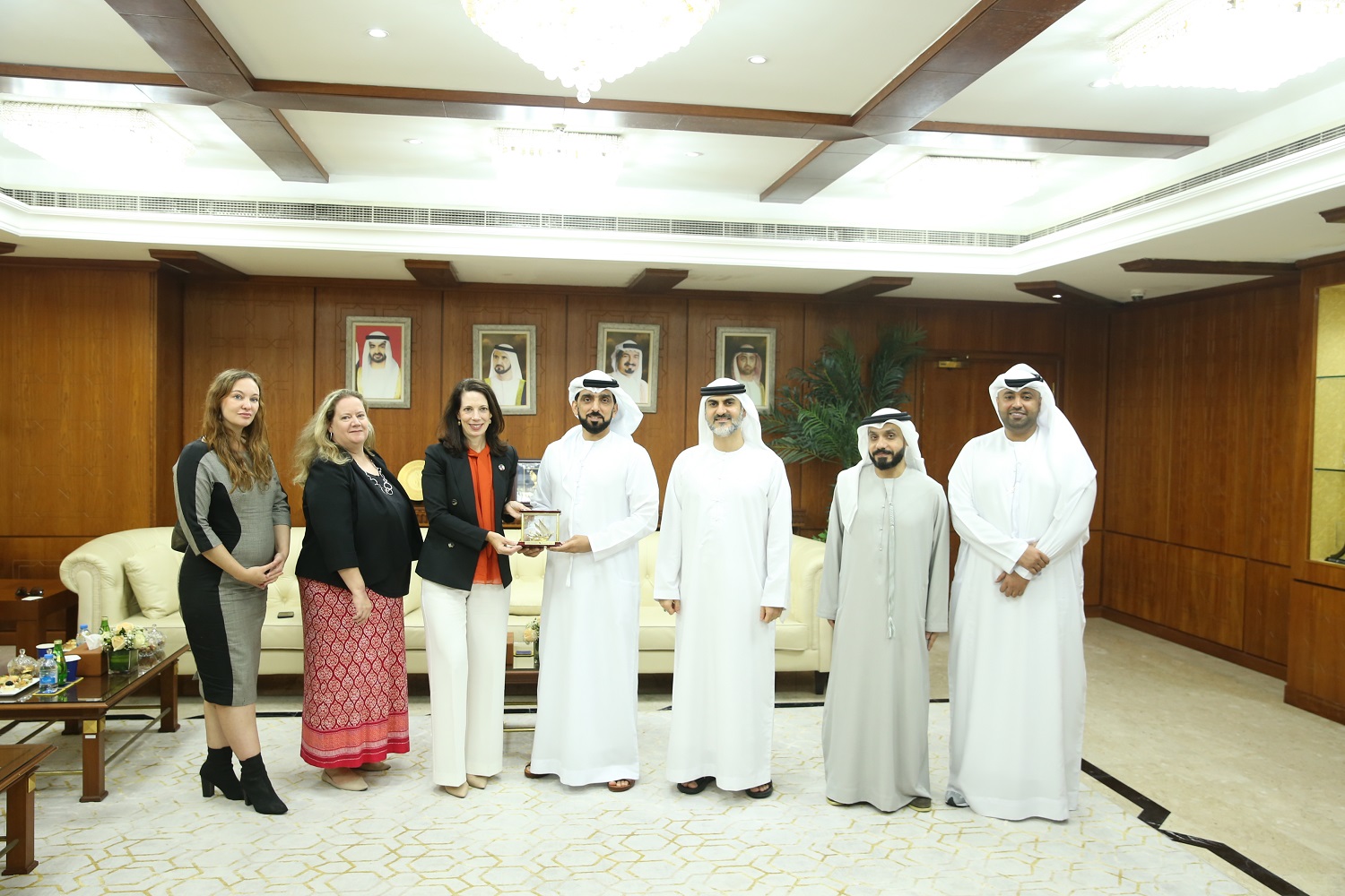 Ajman Chamber and the US Consulate discuss cooperation in the field of higher education
