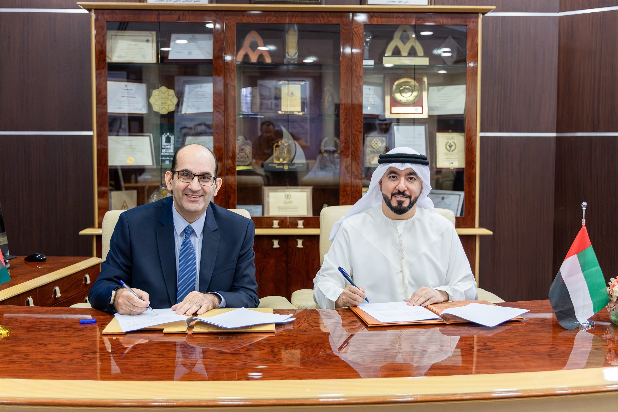 Ajman Chamber And Ajman Markets Cooperative Society Sign A Moc