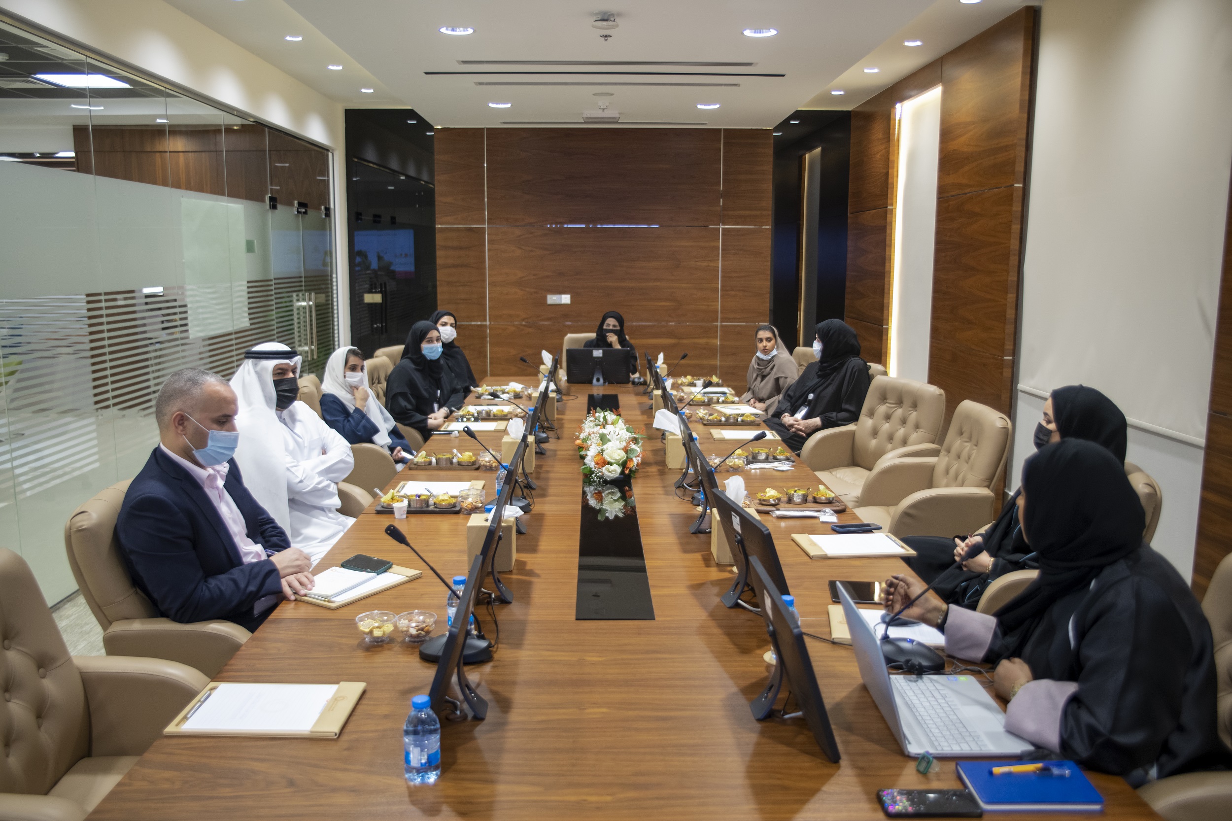 دائرة الأراضي والتنظيم العقاري تبحث إستفادة الوسطاء العقاريين من خدمات مركز عجمان لريادة الأعمال